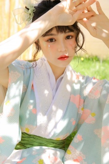 公车校花农民工雪柔小说